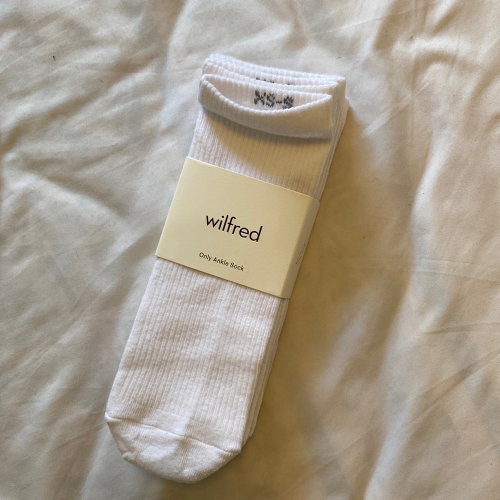 Aritzia ankle socks